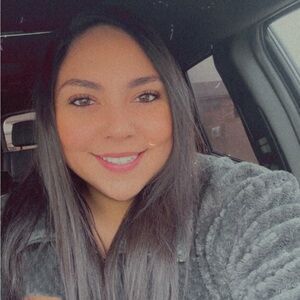 Meet your Posher, Ivette